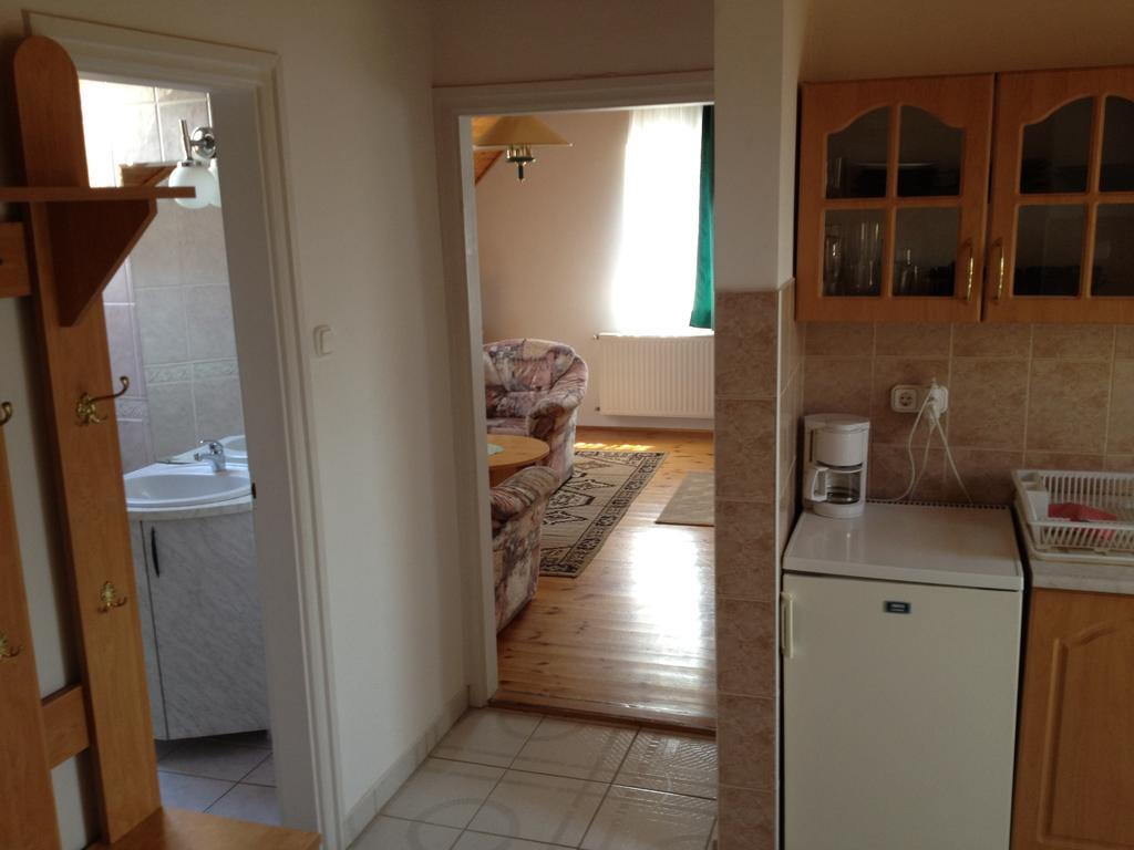 Pacsirta Apartman Lenti Habitación foto